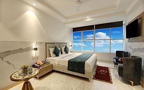 Hotel International Inn By Star Group - Near Delhi Airport